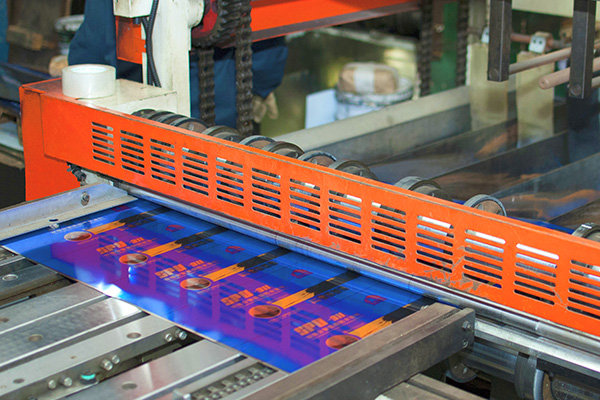 鐵罐機油包裝還有那些優(yōu)點(diǎn)呢?